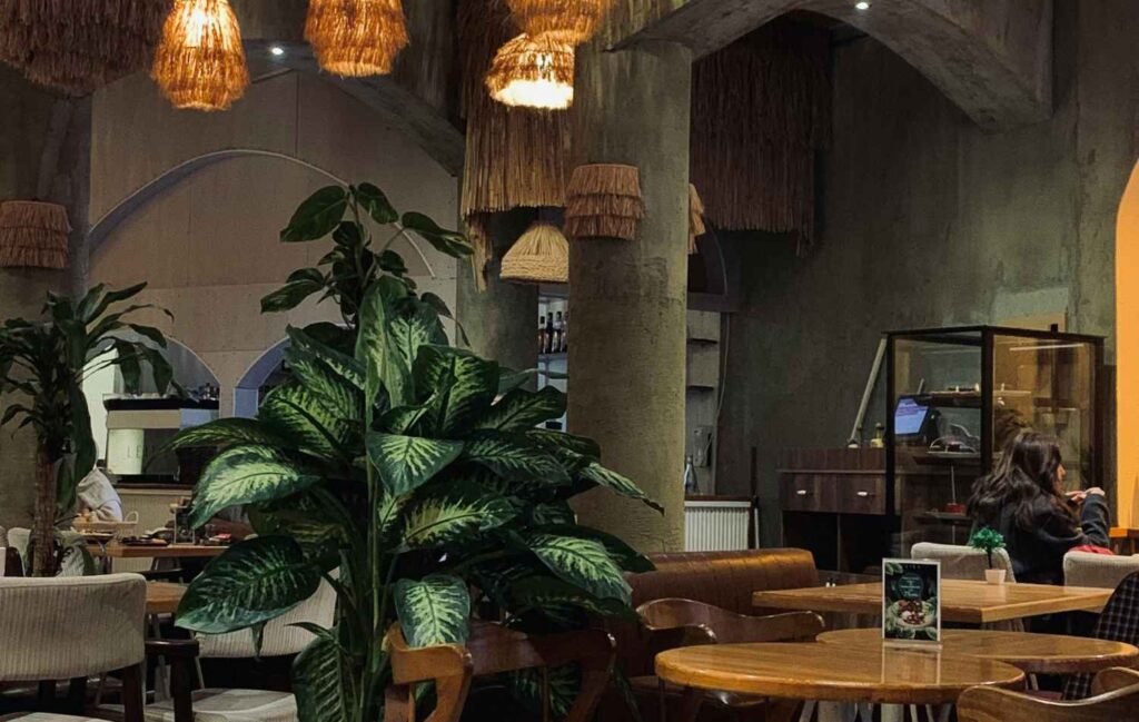 Architectural lighting design and lighting fixtures